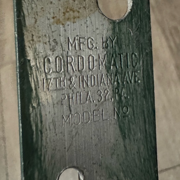 Vintage Cordomatic Clothesline Retractable Camping RV Cord Reel 20 Feet - Picture 6 of 10